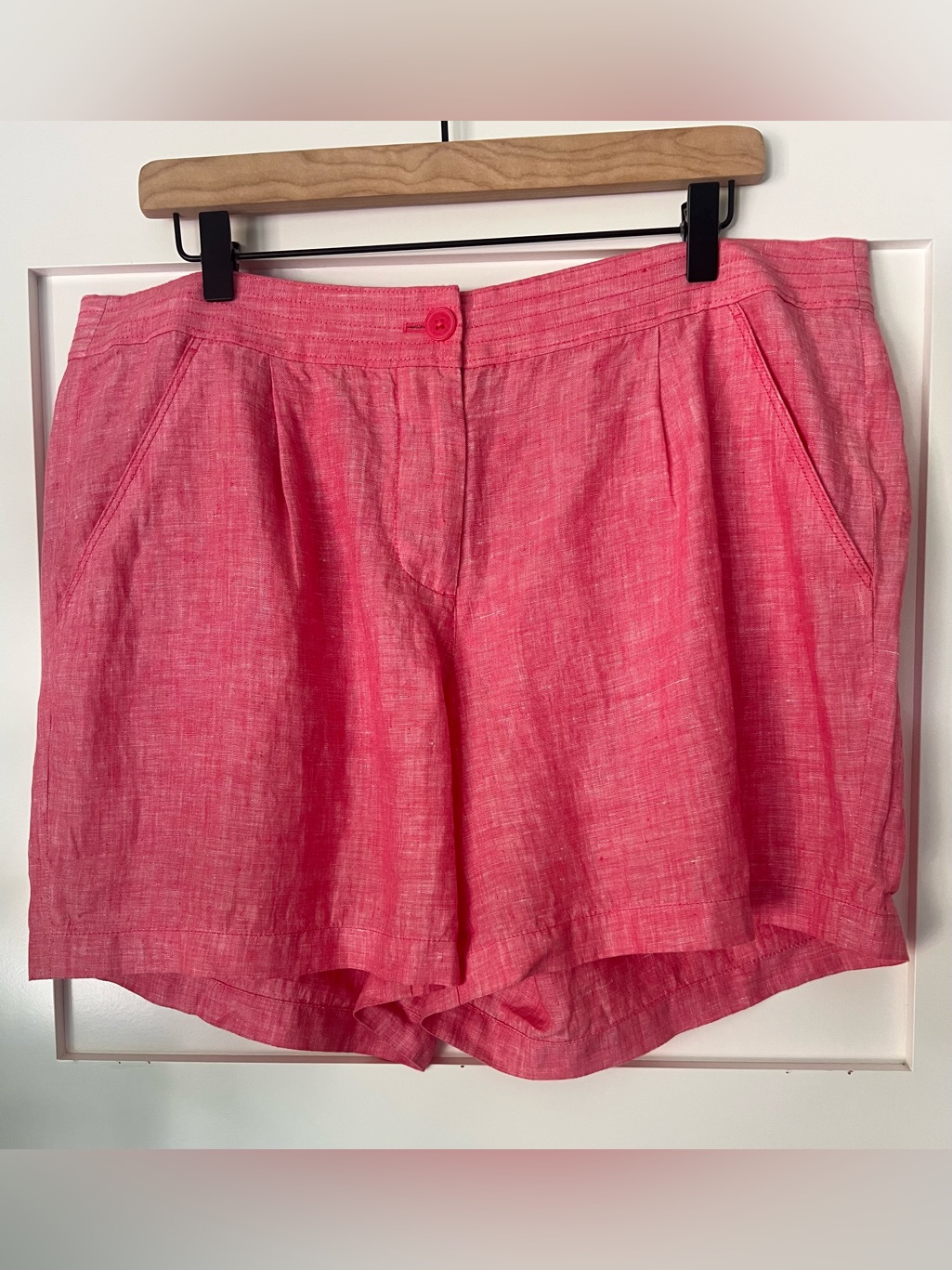 Tommy Bahama Coral Pink 100% Linen Pleated Shorts Size 16